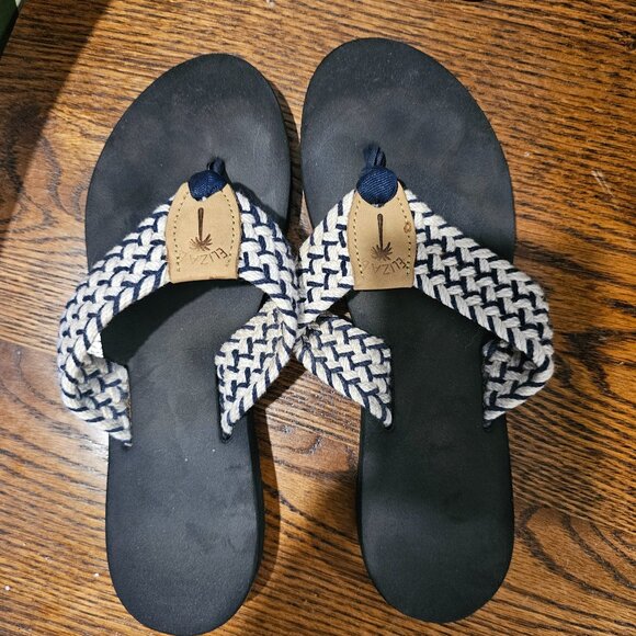 Eliza B flip-flops - Picture 1 of 2